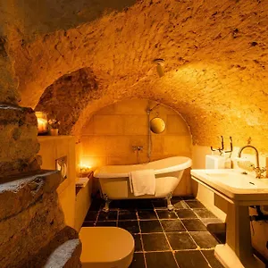 https://little-holiday-home.hotelsantwerp.net